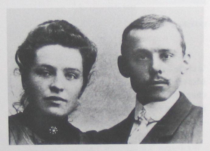 Klik voor foto in apart venster ouders_willem_sonneveld.jpg